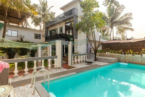 4BR Riverview Luxury Villa with Private Pool & Staff in Agarvado