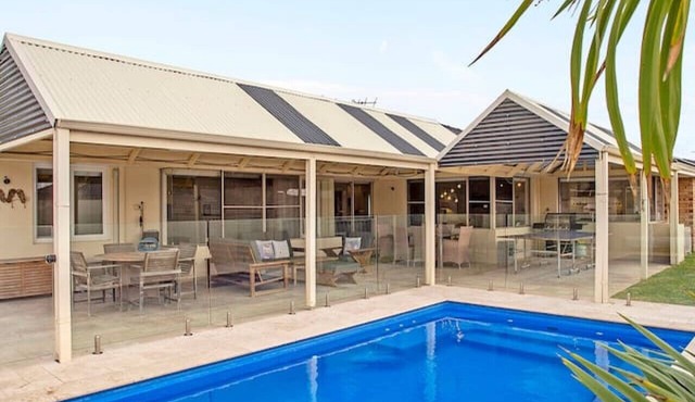 5BR Retreat: Pool, table tennis & Pure Relaxation! in Mullaloo