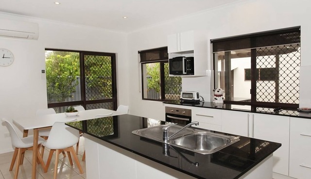 6 Petrie Avenue, Marcoola in Marcoola