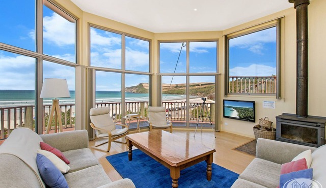 Abalone Beach House - Magnificent Beachfront Home in Cape Bridgewater