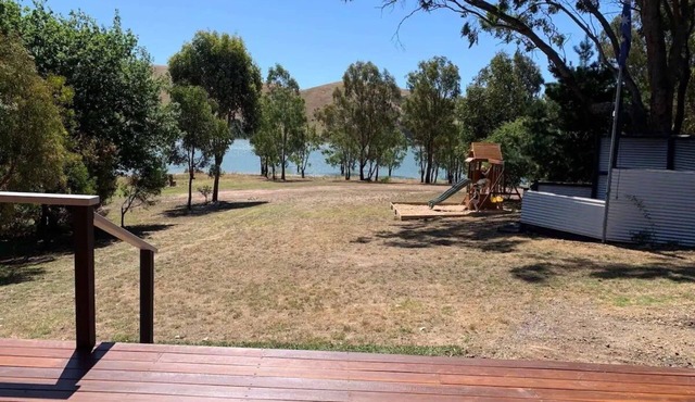 Absolute Waterfront, With Comfort and Style in Bonnie Doon
