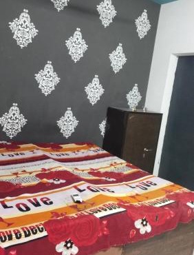 AC Room Double Bed 1st floor House