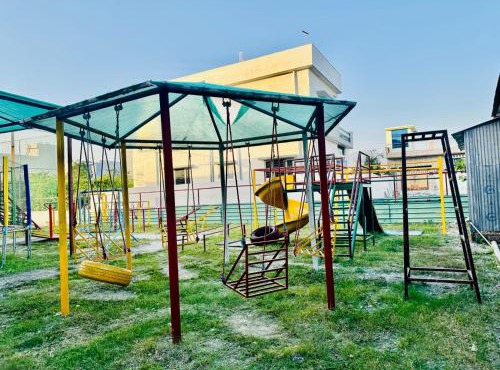 Accommodation at Indian Swimming and Sports Club in Nakraunda