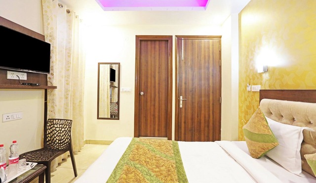Airport Hotel Redstone