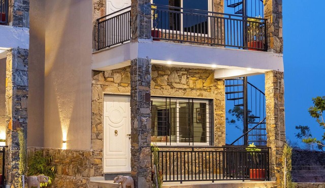 Alaya Stays The monolith 4 BHK Villa
