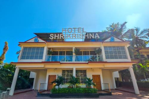 Alaya Stays Villa Plume 4-BHK Villa with Private Pool and Sit Out Near Calangute Beach in Nagoa-Bardez