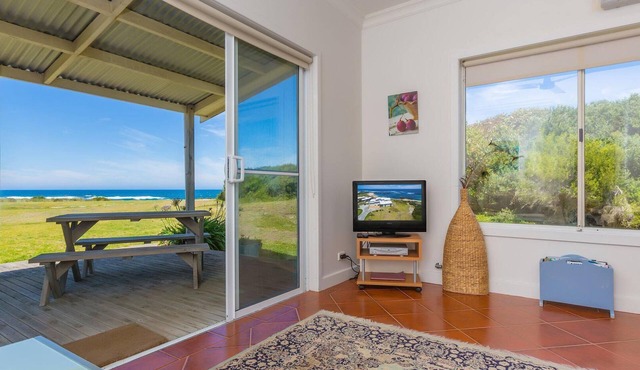Amhurst Cottage - cottage fronting the Southern Ocean in Port Fairy