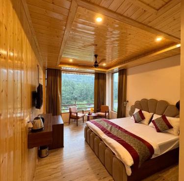 Apurwa Grand Resort
