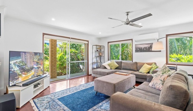 Ashmore Grove Hideaway | BBQ and Alfresco Dining in Ashmore