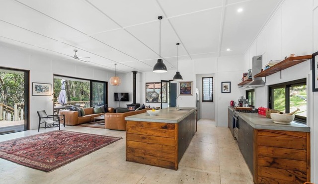 Austi Rainforest Escape A Bush To Beach Pool Oasis in Austinmer