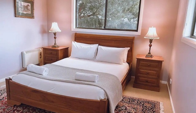 Barefoot Bungalow | Cozy Bicheno Hideaway | in Glamorgan-Spring Bay