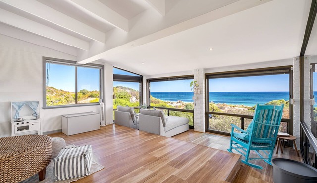 Beachfront Villa by Peppy Beach Retreats® (8 Adults) in Peppermint Grove Beach