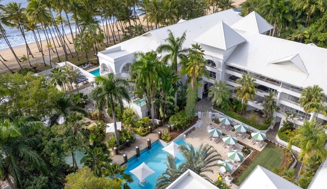 Belle Escapes Poolside Ground Floor Suite 41 Alamanda Palm Cove in Palm Cove
