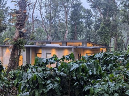 Birdsong - A LuxUnlock Private Villa in Suntikoppa