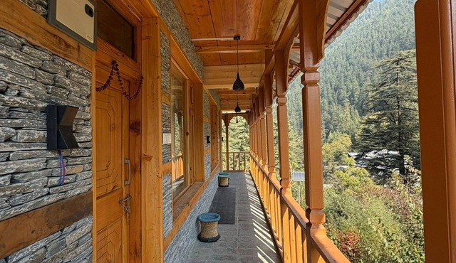 Blue Sky Home Jibhi