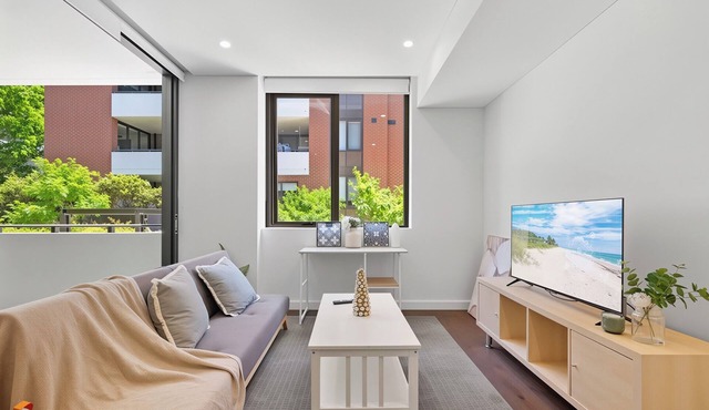 Bright Apt Prime Location Near Station & Chatswood in Roseville