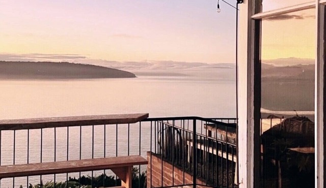 C l i f f T o p on P a r k unplug & recharge in Dodges Ferry
