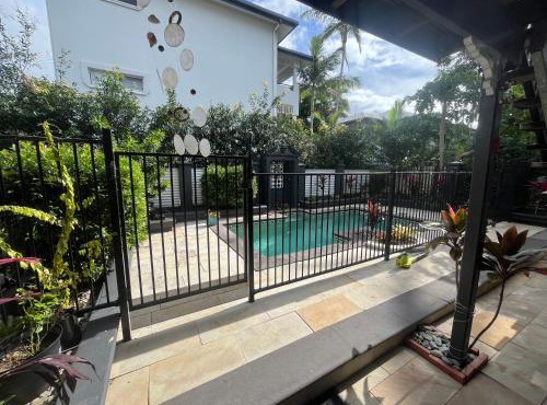 Cairns qld in Cairns North
