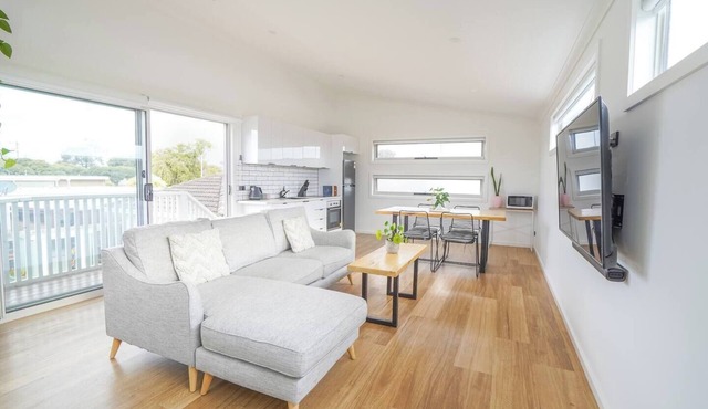Charming Highton Hideaway between CBD and Surf Coast in Highton