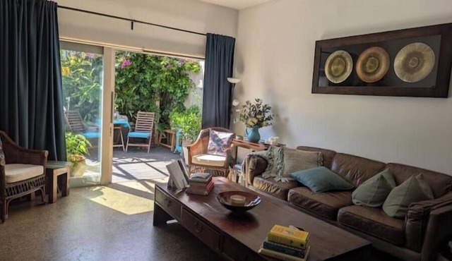 Charming Victorian Cottage in convenient location in Richmond, 3 mins to trams in Richmond