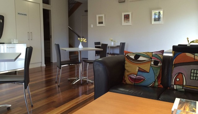 Chaucer Palms Boutique Bed & Breakfast in Hamilton