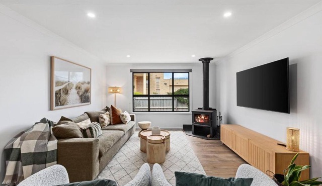 Chic coastal living in Anglesea