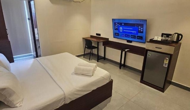 Chippy Residency Pallikaranai