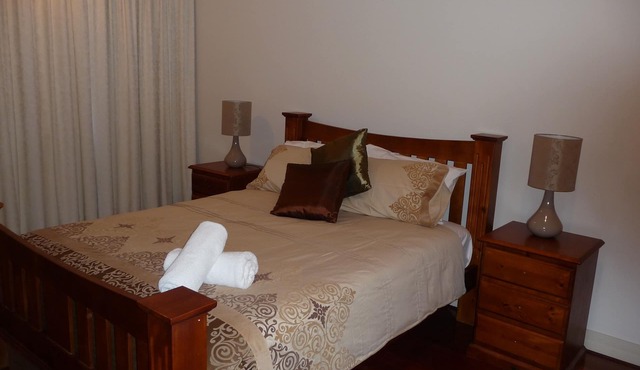 City Escape 3BD in Adelaides East End 6 in Adelaide