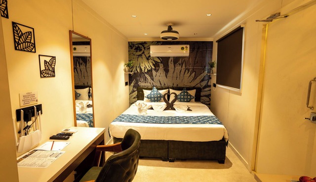 Click Hotel in Mundra