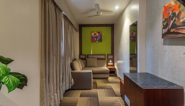 Club Central Hotel in Bolpur
