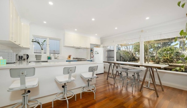 Coastal Character – 3BR Mosman Park Home with Backyard & Charm in Mosman Park