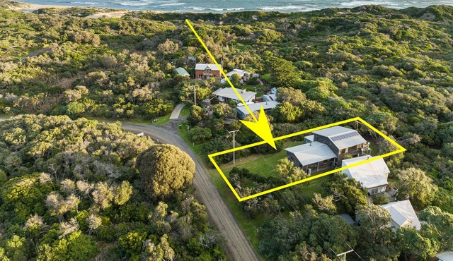 Coastal Gem in Harmers Haven