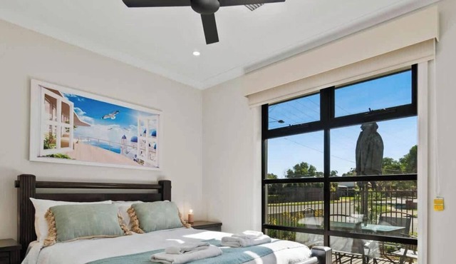【Coastal + Urban】Between Beach, CBD & Airport in Fulham
