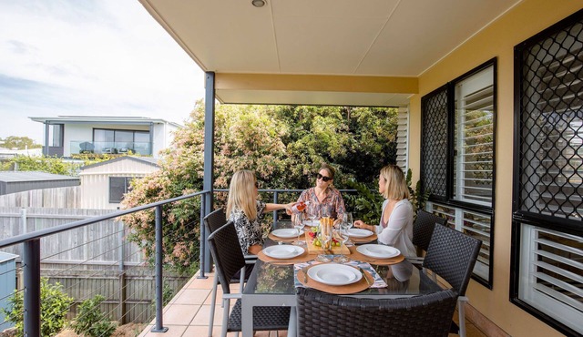 Colourful Shelly Beach Townhouse - Dog-friendly in Shelly Beach