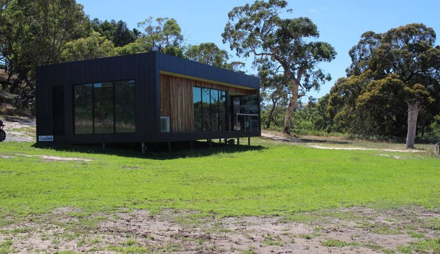 Coolibah Luxury Retreat at Softfoot Alpaca Farm in Victor Harbor in Hindmarsh Valley