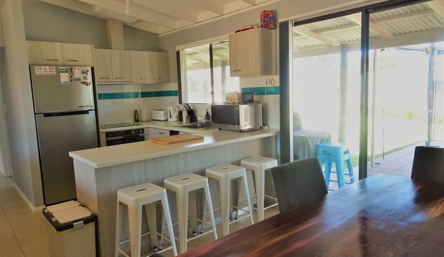 Costeño Beach House Binningup in Binningup