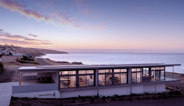 Cove Landing Ocean View Apt-1&2 Sleeps 8 in Penneshaw
