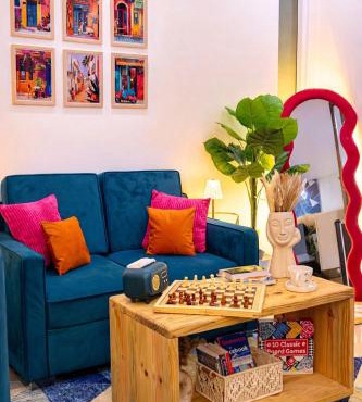 Cozy 1 BHK Private Balcony DLF Phase 3 Gurgaon