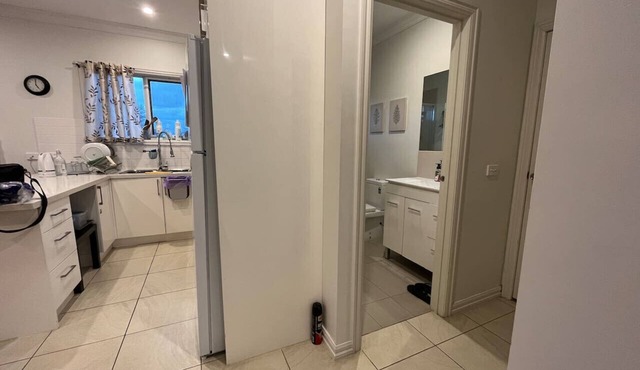 Cozy 4B3B family home w parking WIFI @Clayton in Clayton South