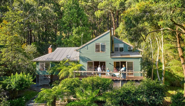 Create@Warburton connect, create, relax in Warburton
