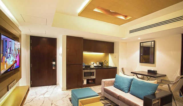 Crowne Plaza Dhaka Gulshan by IHG