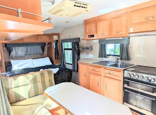 Cypress Caravan Stay in Emerald