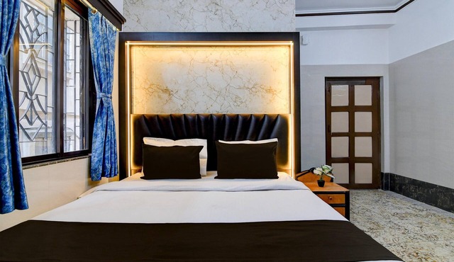 Deluxe Hotel O Howrah Railway Station