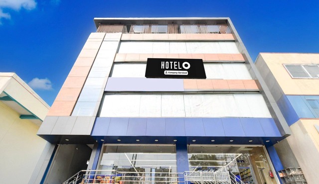 DeluxeSHREE SRINIVASA HOTEL in Hyderabad