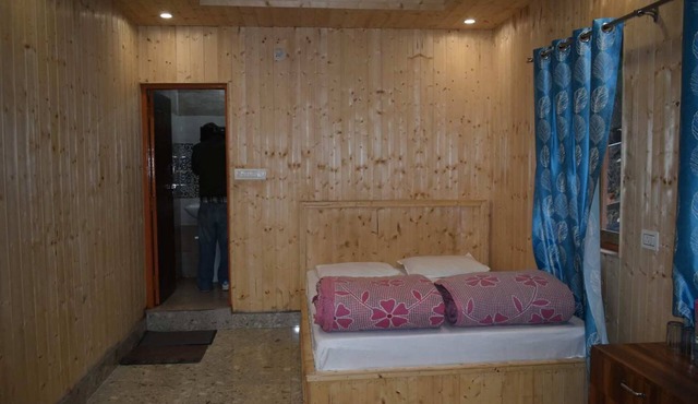Devdaar Cottage Gangotri in Bhatwari