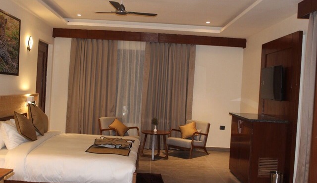 Devsha Jungle Resort in Peerumadara