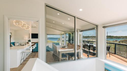 Dolphinview in Coffin Bay