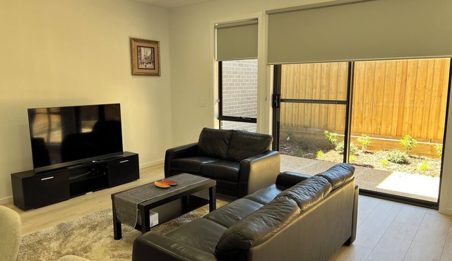 Double Storey, brand new house, cosy, clean, convenient with shops nearby in Aintree