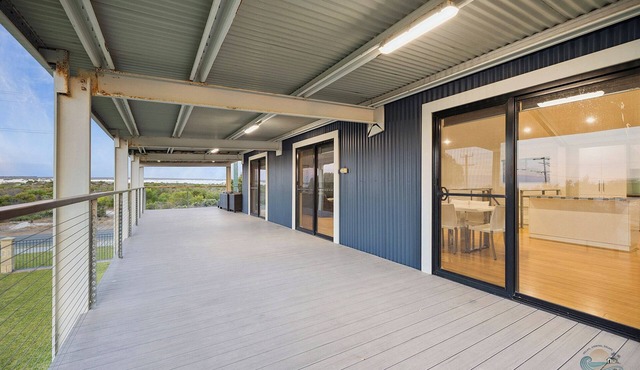 Dune View is a premium and stunning holiday home. in Lancelin