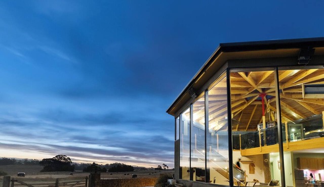 Eagles Nest Retreat - Nest 1 Romantic Stay in Tasmania in West Kentish